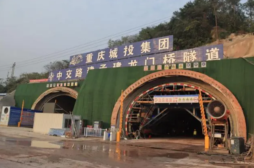 江長項目晏家隧道龍門橋隧道進(jìn)入二襯施工階段